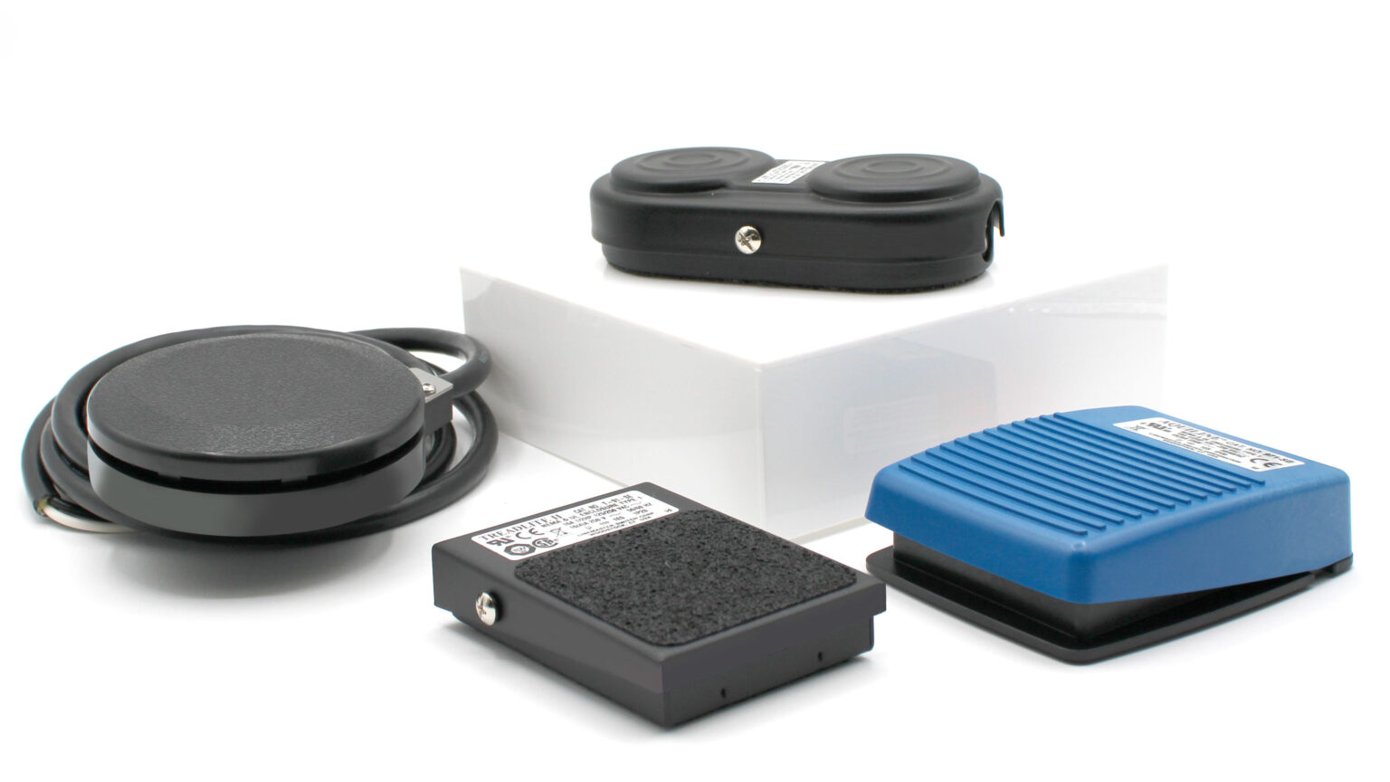 ON/OFF Footswitches - ON/OFF Foot Pedals | Linemaster Switch Corporation