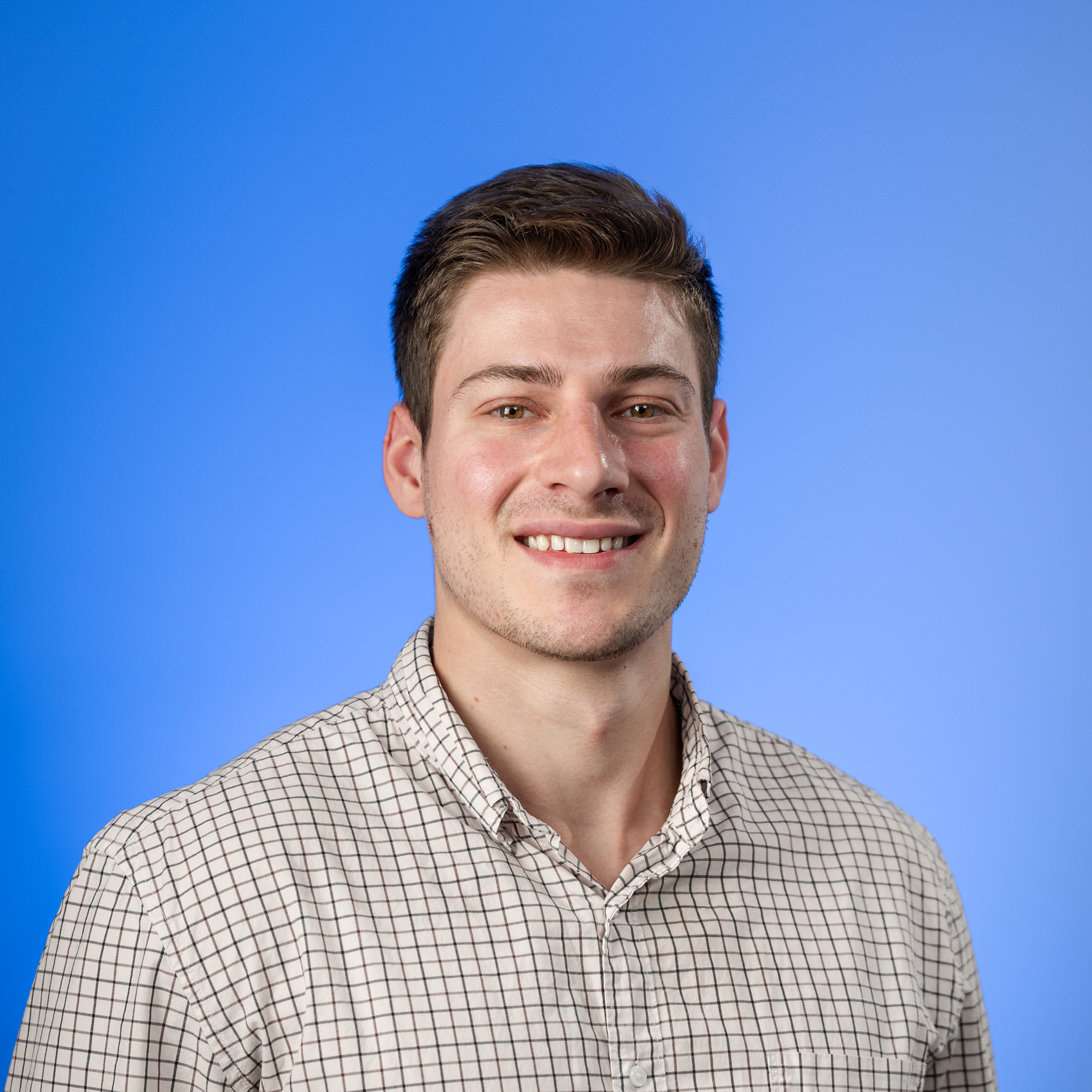 Linemaster-Switch-brad-c-headshot-blue-bk